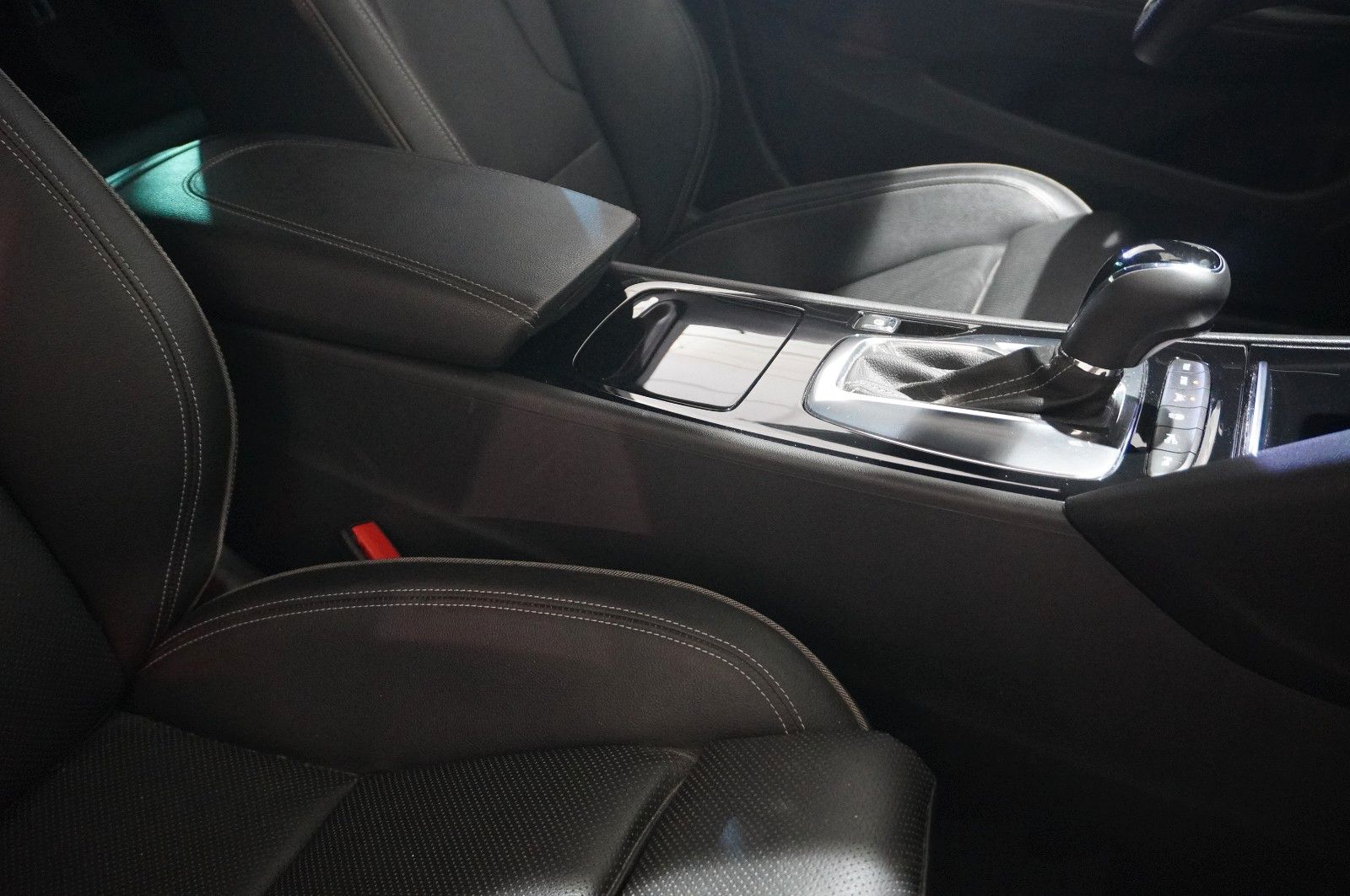 Fahrzeugabbildung Opel Insignia B GS GSi 4x4 PERFORMANCE/20"ALU/MASSAGE