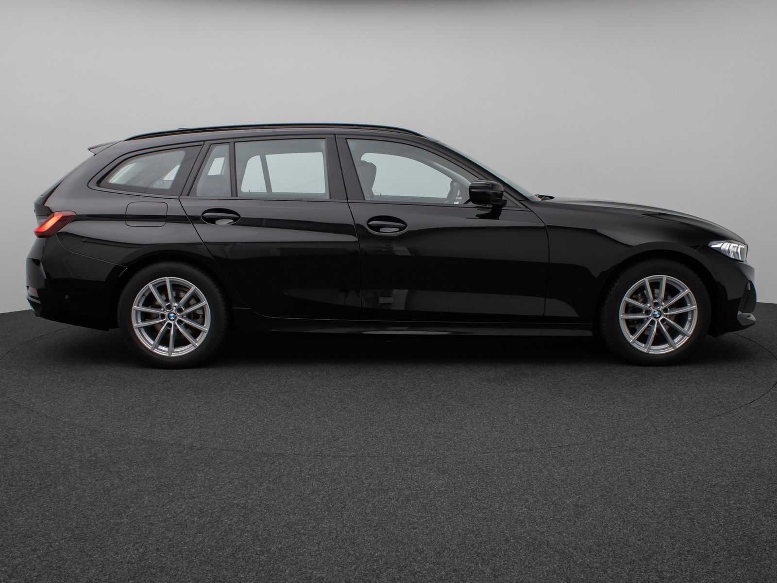 Fahrzeugabbildung BMW 318i Kamera DAB CockPit+ Alarm Geschwindigkeitsr