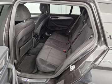 BMW 520 - 12