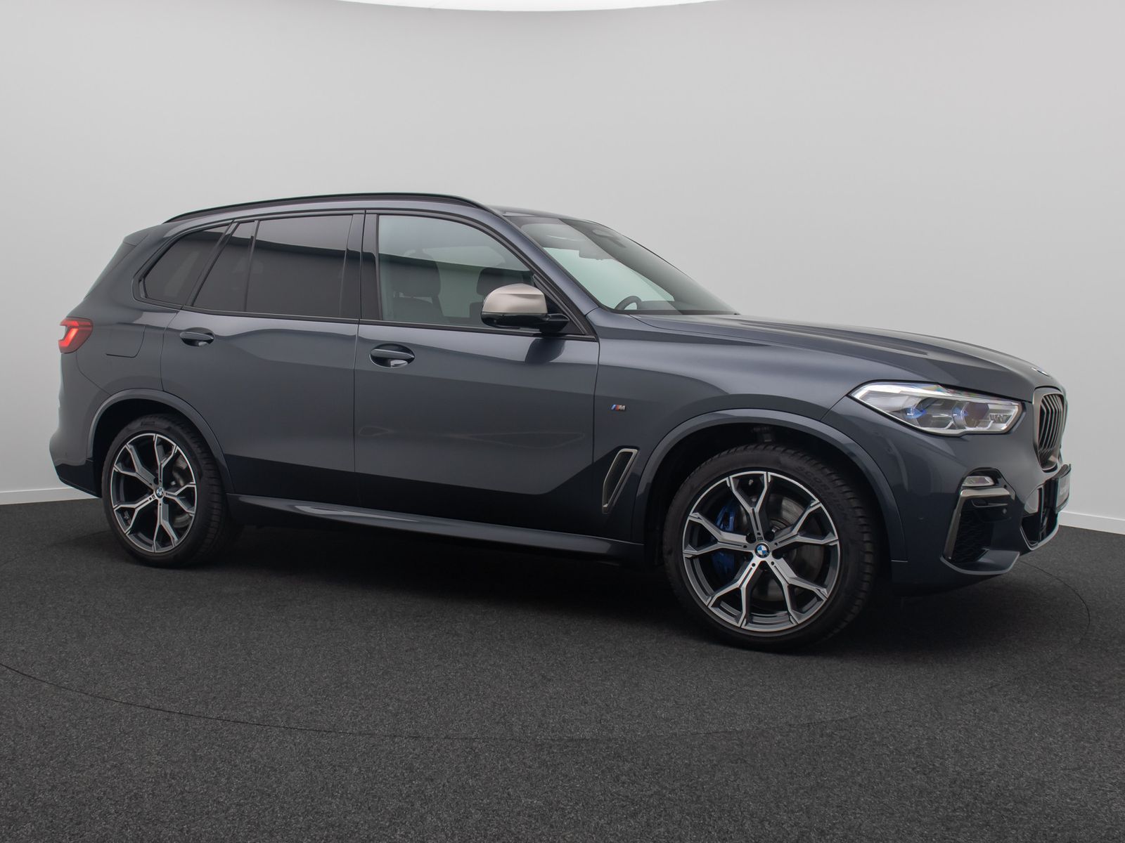Fahrzeugabbildung BMW X5 M50d Panorama H/K 360° AHK Komfort HUD DAB