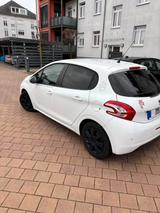 Peugeot 208 1.2 Style PureTech 82 Style - Peugeot 208 von privat