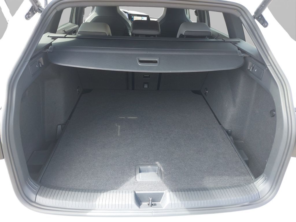 Fahrzeugabbildung Volkswagen Golf Variant 2.0 TSI DSG R-Line LED Navi ACC