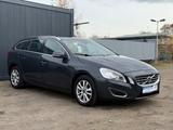 Volvo V60 Kombi Summum *XENON*MEMORY*SCHIEBEDACH*LEDER - Volvo V60 Gebrauchtwagen
