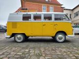 Volkswagen T1 Made in Germany - Volkswagen T1 aus 1966 mit Benzin-Antrieb: Kleinbus