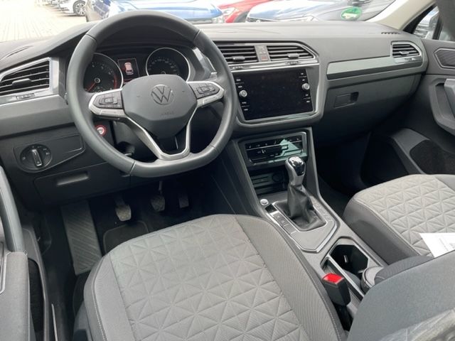 Tiguan 1.5 TSI NAVI LED 19 Zoll Business Premium