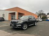 BMW X3 20i - BMW 320 SUV