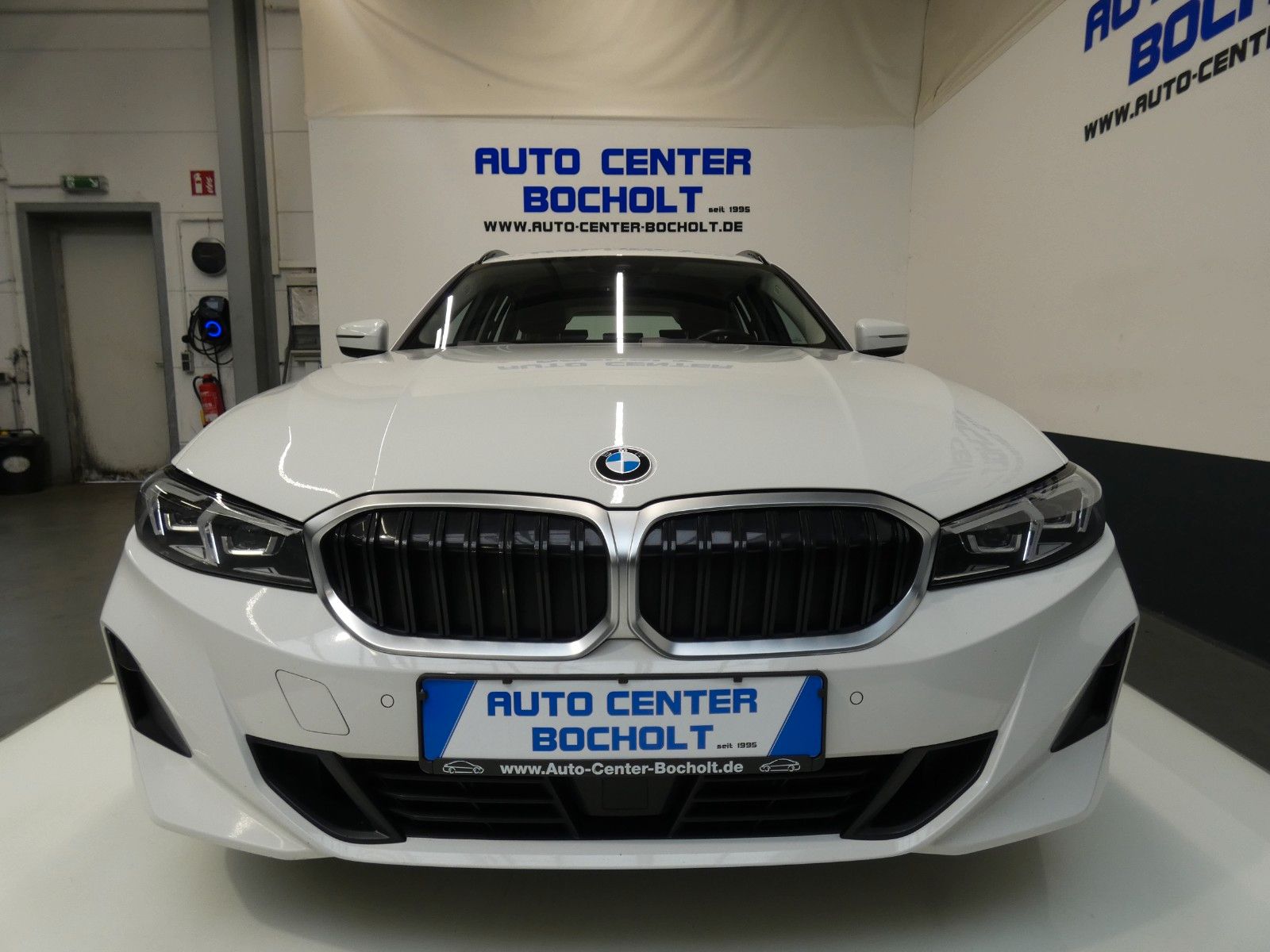BMW 320d*Widescreen Display*ACC*LED*AHK