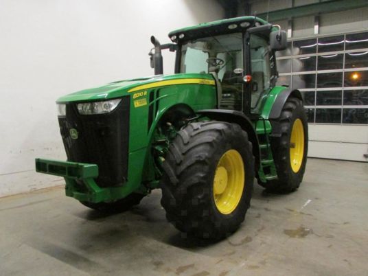 John Deere 8310R