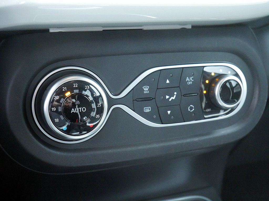 Fahrzeugabbildung Renault Twingo E-Tech Techno KLIMA PDC SHZ KAMERA NAVI