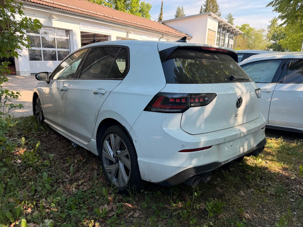 VW Golf VIII R/PERFORMANCE/IQ LIGHT/NAPPA VW Golf VIII R/PERFORMANCE/IQ LIGHT/NAPPA