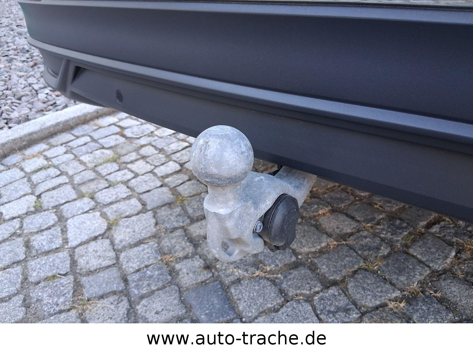 Volkswagen Tiguan  Life AHK Navi 7 Sitze GRA LED DAB Navi