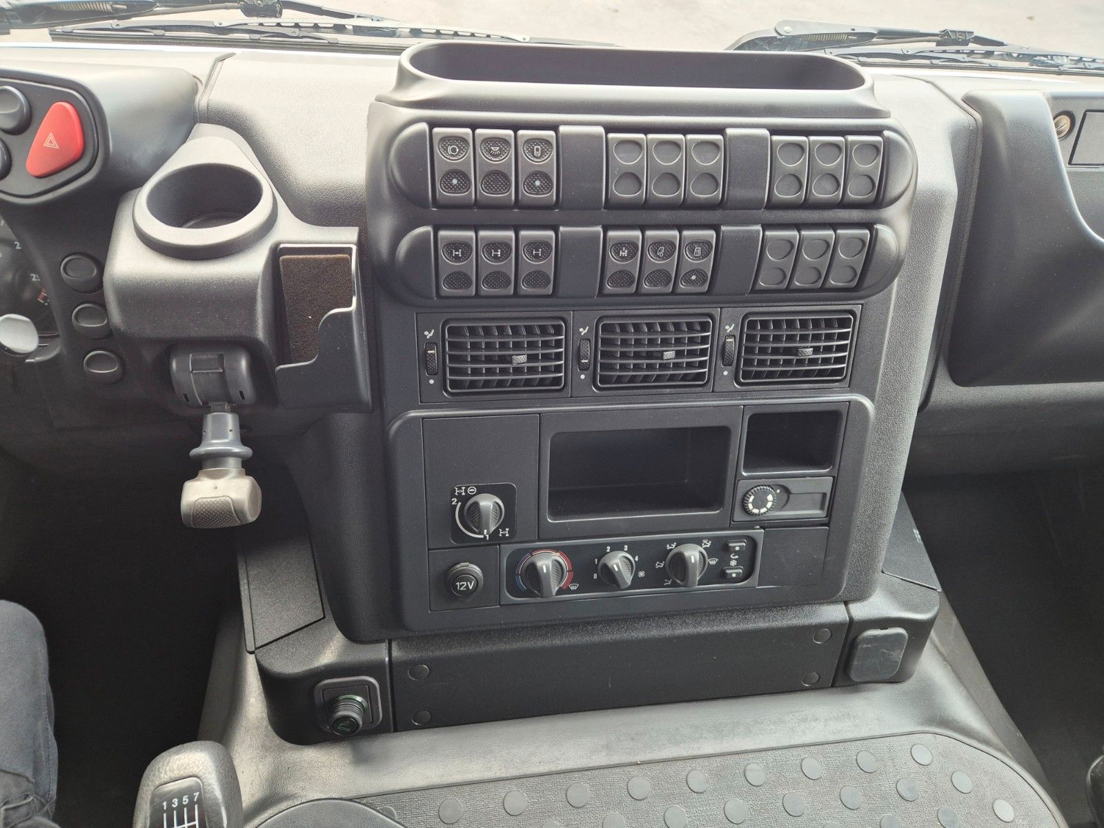 Fahrzeugabbildung Iveco Trakker AT260T41W 6x6 Meiller AHK