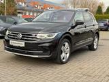 Volkswagen Tiguan Elegance 4Motion Straßenwachtfahrzeug  - Volkswagen Tiguan: Elegance