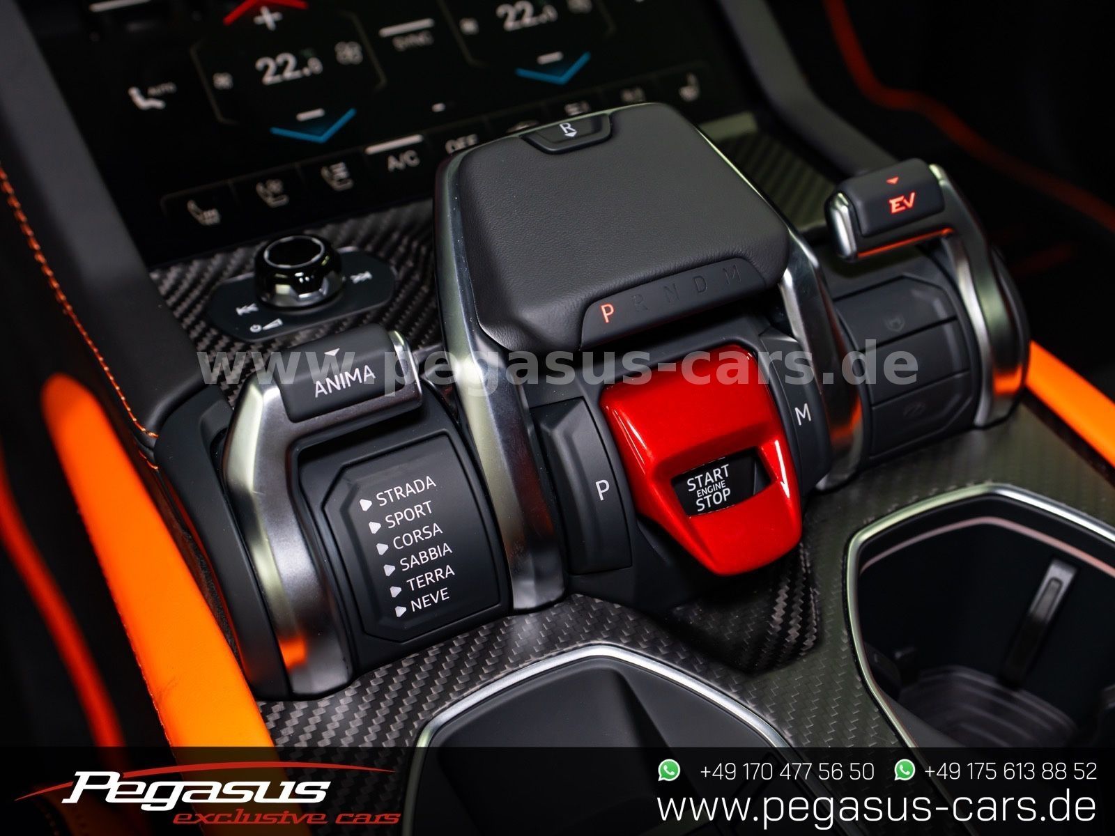 LAMBORGHINI Urus - 44