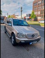 Mercedes-Benz Mercedes Benz ML 270 CDI Final Edition - Mercedes-Benz ML 270: Cdi Final Edition