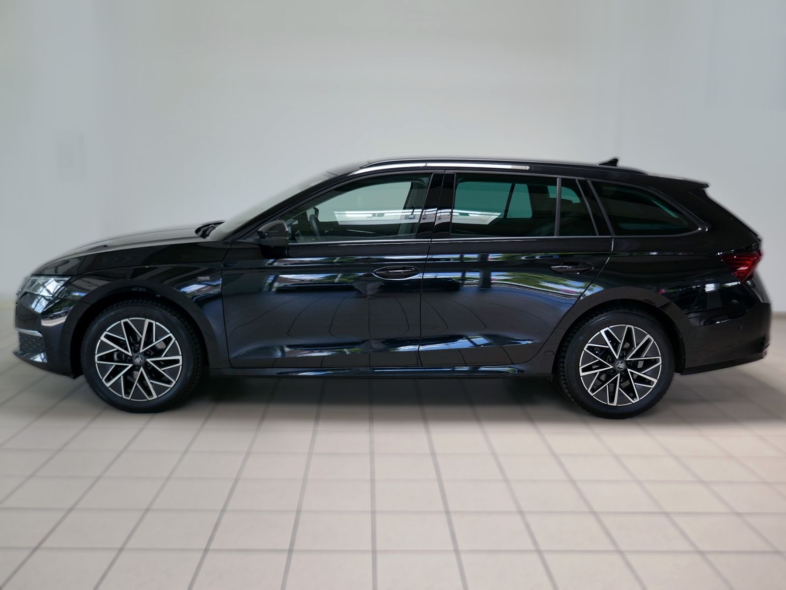 Fahrzeugabbildung SKODA Octavia Combi Tour 2.0 TDI | LED RFK ACC Navi