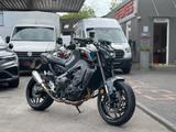 Yamaha MT-09 NUR 900 KM / VIELE EXTRAS / Sportauspuff - YAMAHA MT 09 SP
