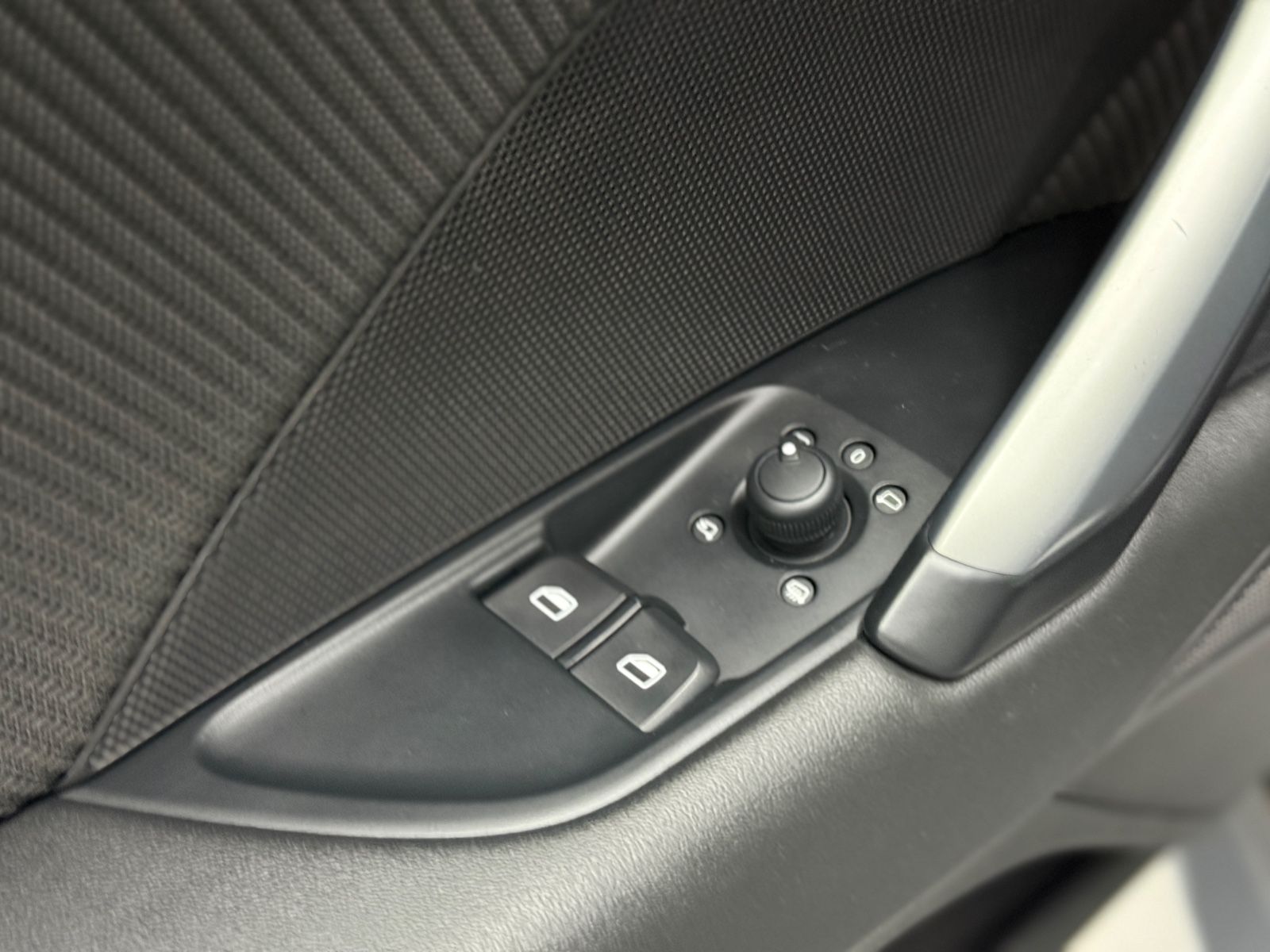 Audi TT Coupe 2.HAND*VIRTAUL TACHO*8-FACH*KEYLESS*SZH foto 23