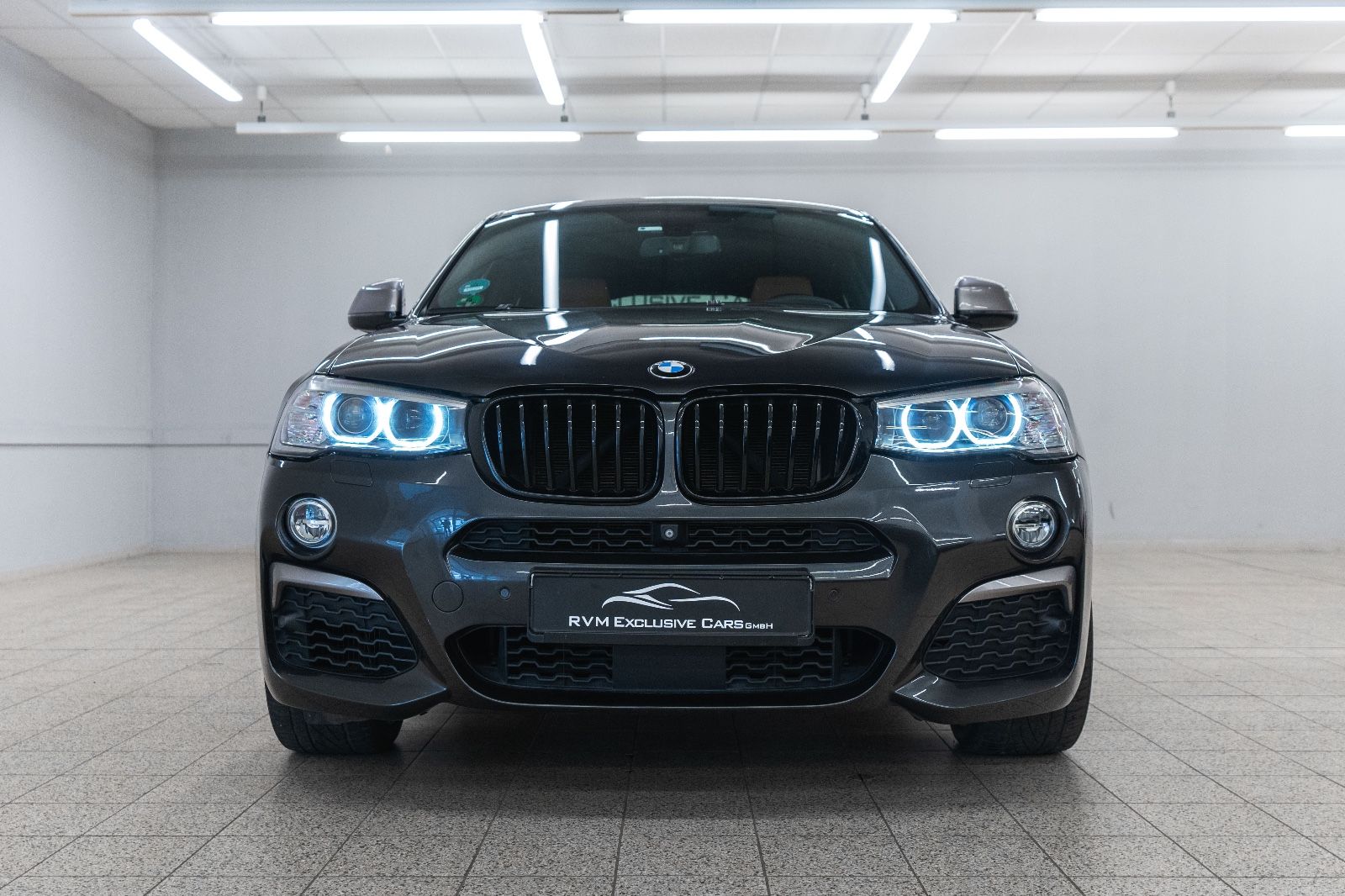 Fahrzeugabbildung BMW X4 M40i M-Sportpaket Head Up Harman 360 Xenon