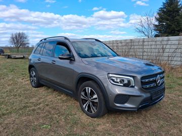Mercedes GLB 200 - 1