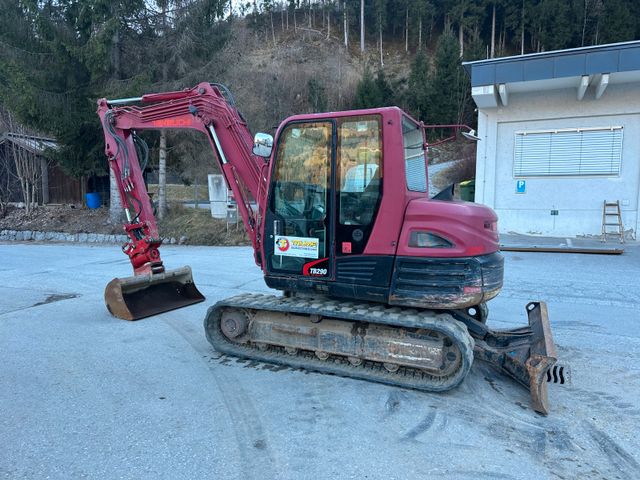 Takeuchi TB290 Powertilt