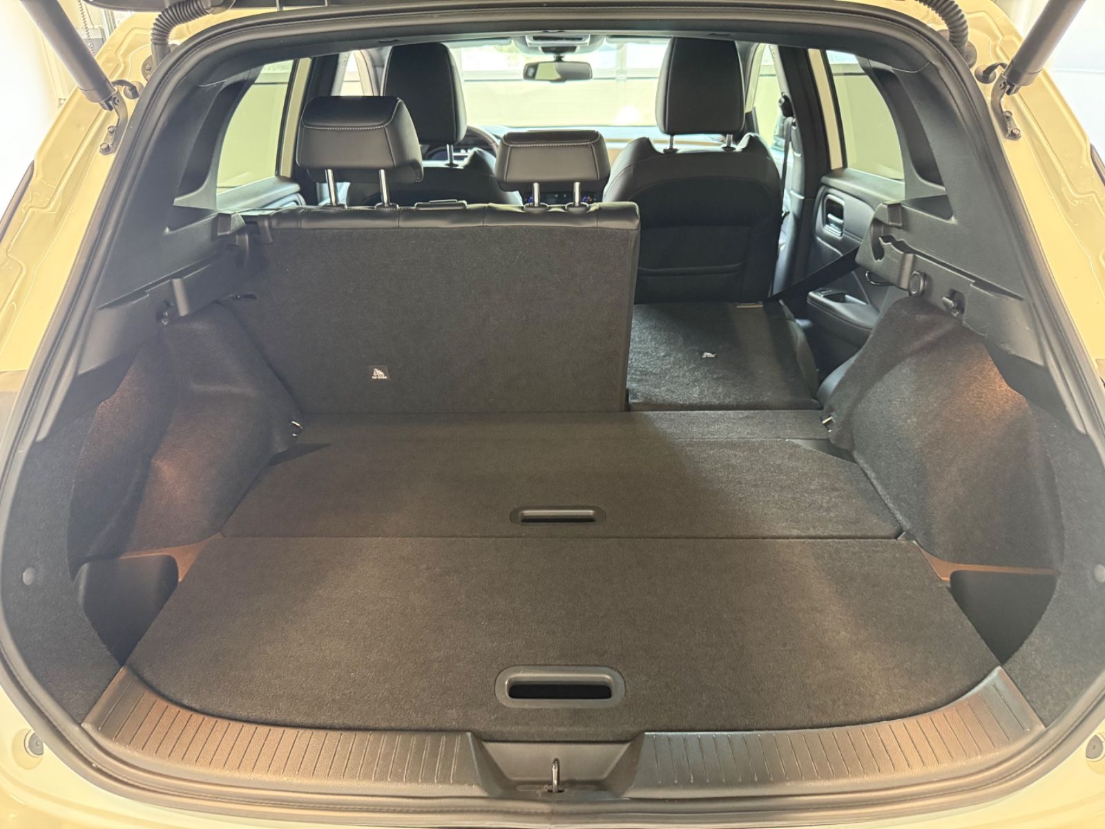 Fahrzeugabbildung Nissan Qashqai Tekna MHEV; Autom.,HUD,Teilleder,AHK