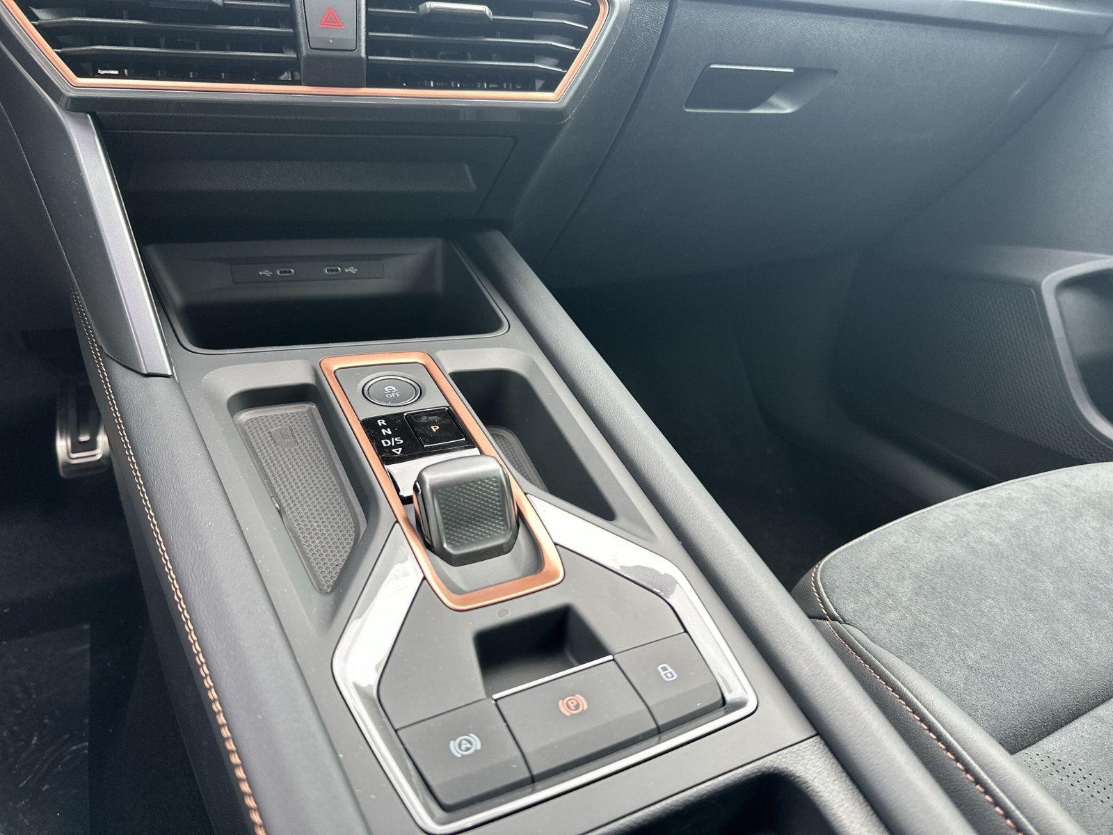 Cupra Leon VZ 2.0TSI 7-DSG Navi Pano Sennheiser, миниатюра 17