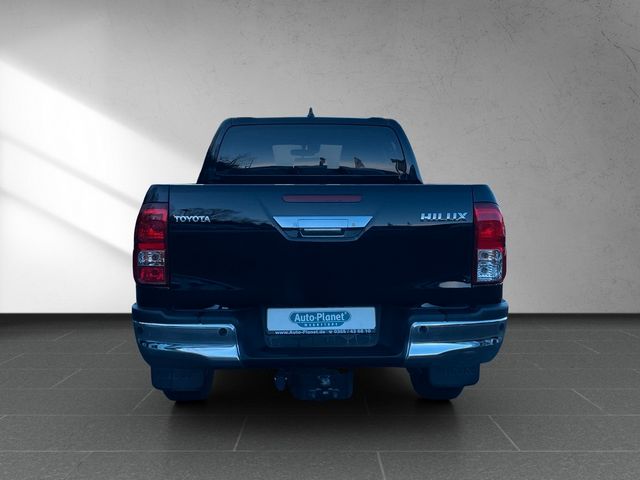 Toyota Hilux 2.4D 4x4 Double Cab Comfort *AHK*2xPDC*NAV