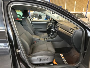 Skoda Superb Combi Style 4x4 *Shz*PDC*AHK*