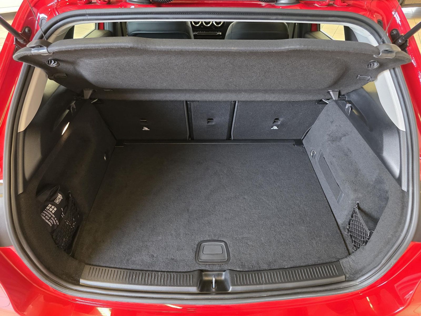 Fahrzeugabbildung Mercedes-Benz B250 Autom. /LED/Navi/StandHz/Park-As/Ahk