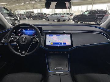 Mercedes E 200 - 7