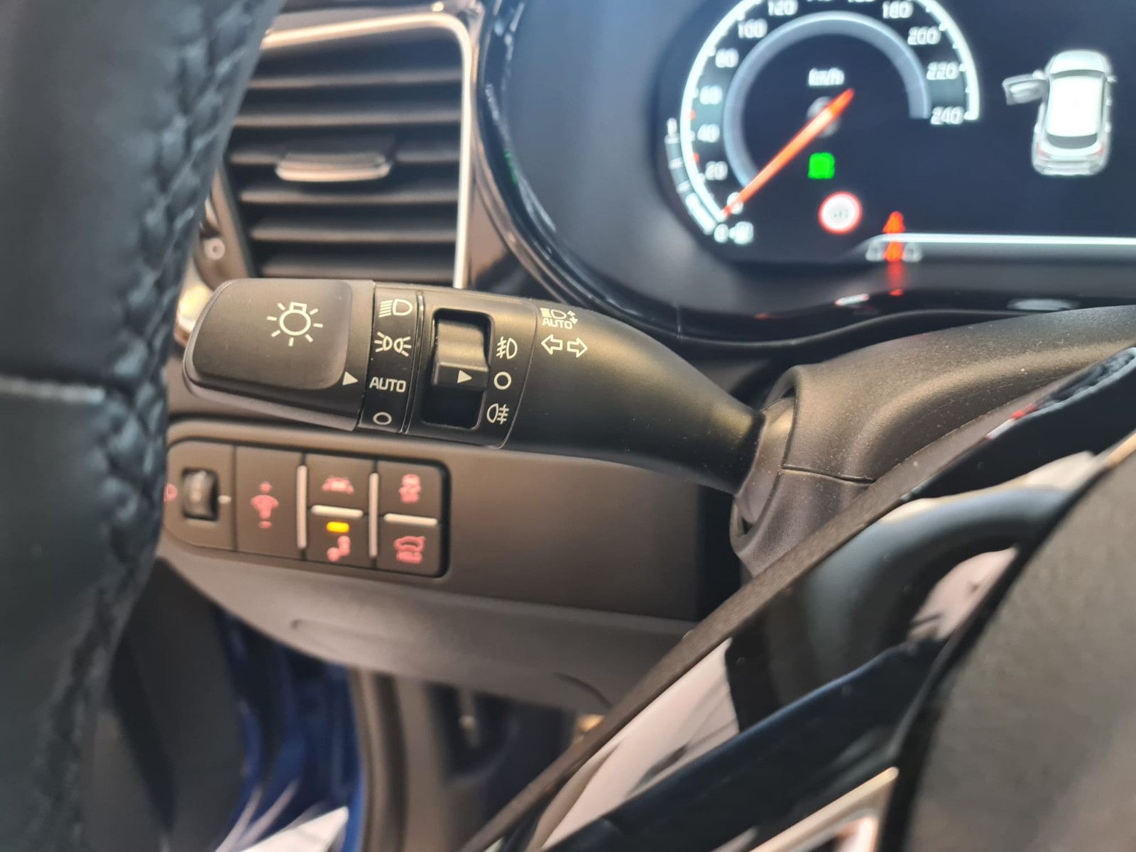 Fahrzeugabbildung Kia XCeed Platinum Edition / LEDER / NAVI /LED