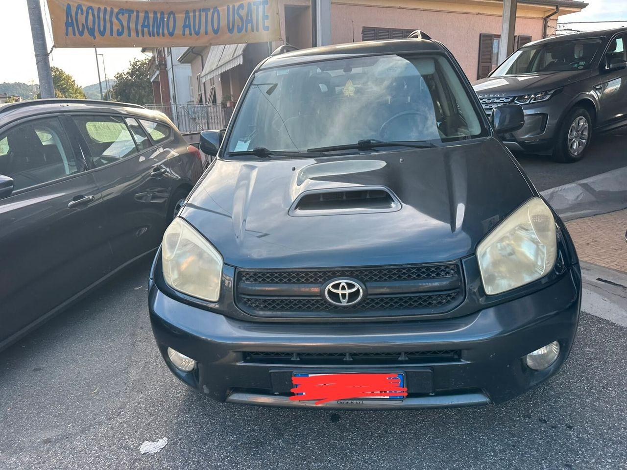 Toyota RAV4 2005 — interior