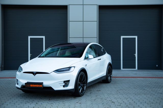 Tesla Model X P100D LUDICROUS PERFORMANCE