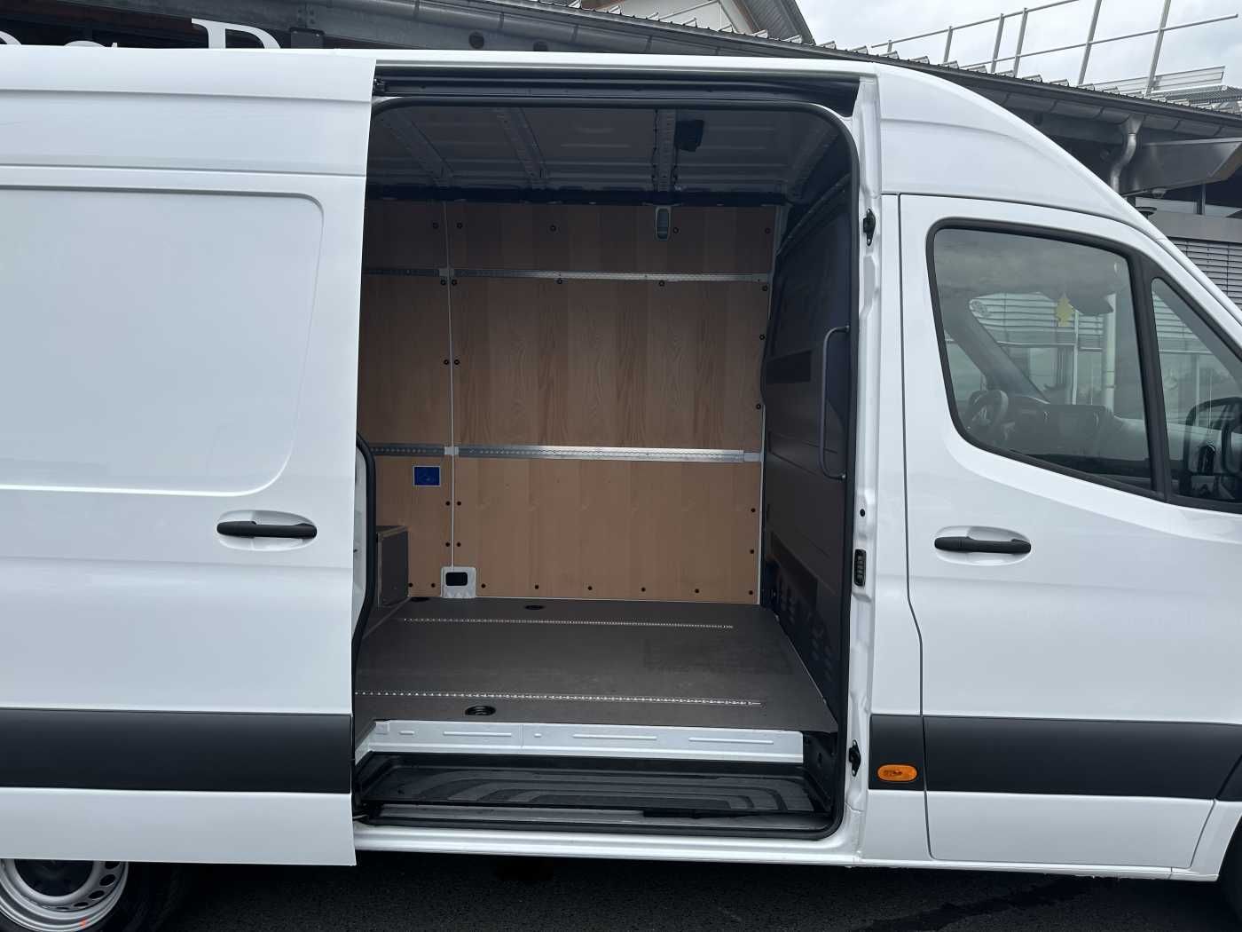 Fahrzeugabbildung Mercedes-Benz Sprinter 317 CDI 3665 9G Klima 360 MBUX SHZ