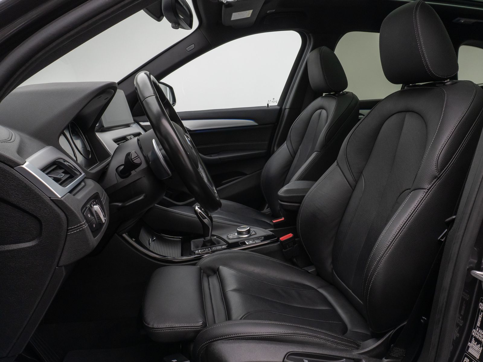 Fahrzeugabbildung BMW X1 xD20d M Sport ACC HUD DAB Panorama HiFi Leder