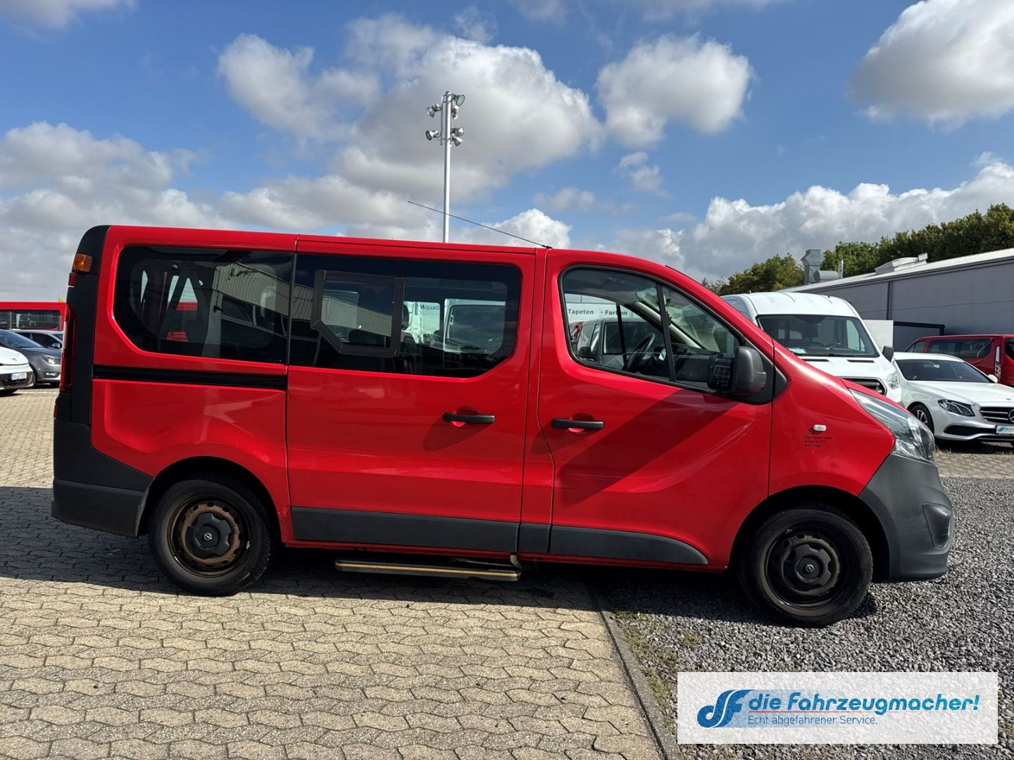 Fahrzeugabbildung Opel Vivaro B Kasten Combi L1H1 2,7t *2198