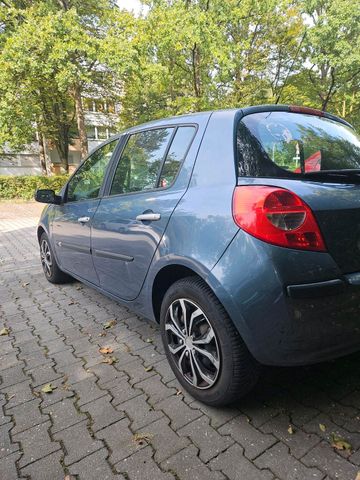 Renault Clio Edition Dynamique 1.6 16V