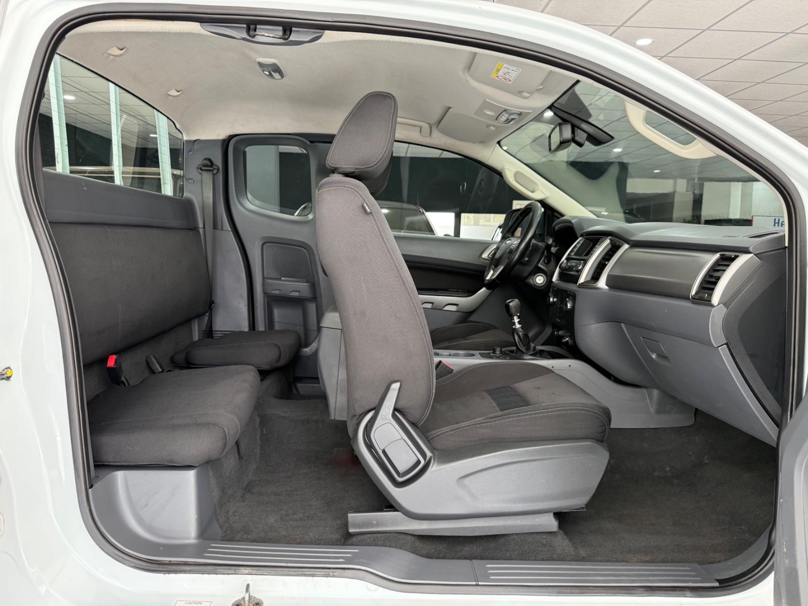 Ford Ranger XLT Extrakabine 4x4*AHK*MFL*TEMP*KLIMA*LM