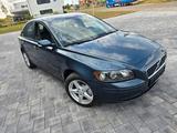 Volvo S40 Lim. 2.0 D - Volvo S40: 2.0