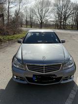 Mercedes-Benz C 350 - Mercedes-Benz 350 mit Benzin-Antrieb: Limousine, Automatik