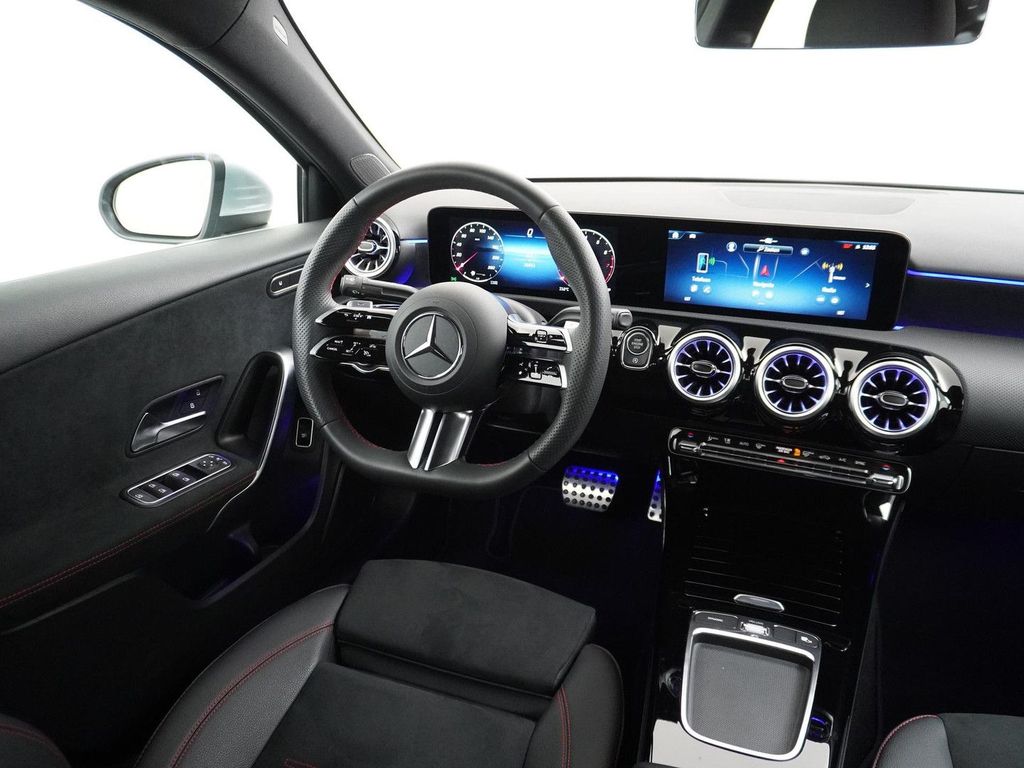 Mercedes-Benz A 180 Star Edition AMG Line