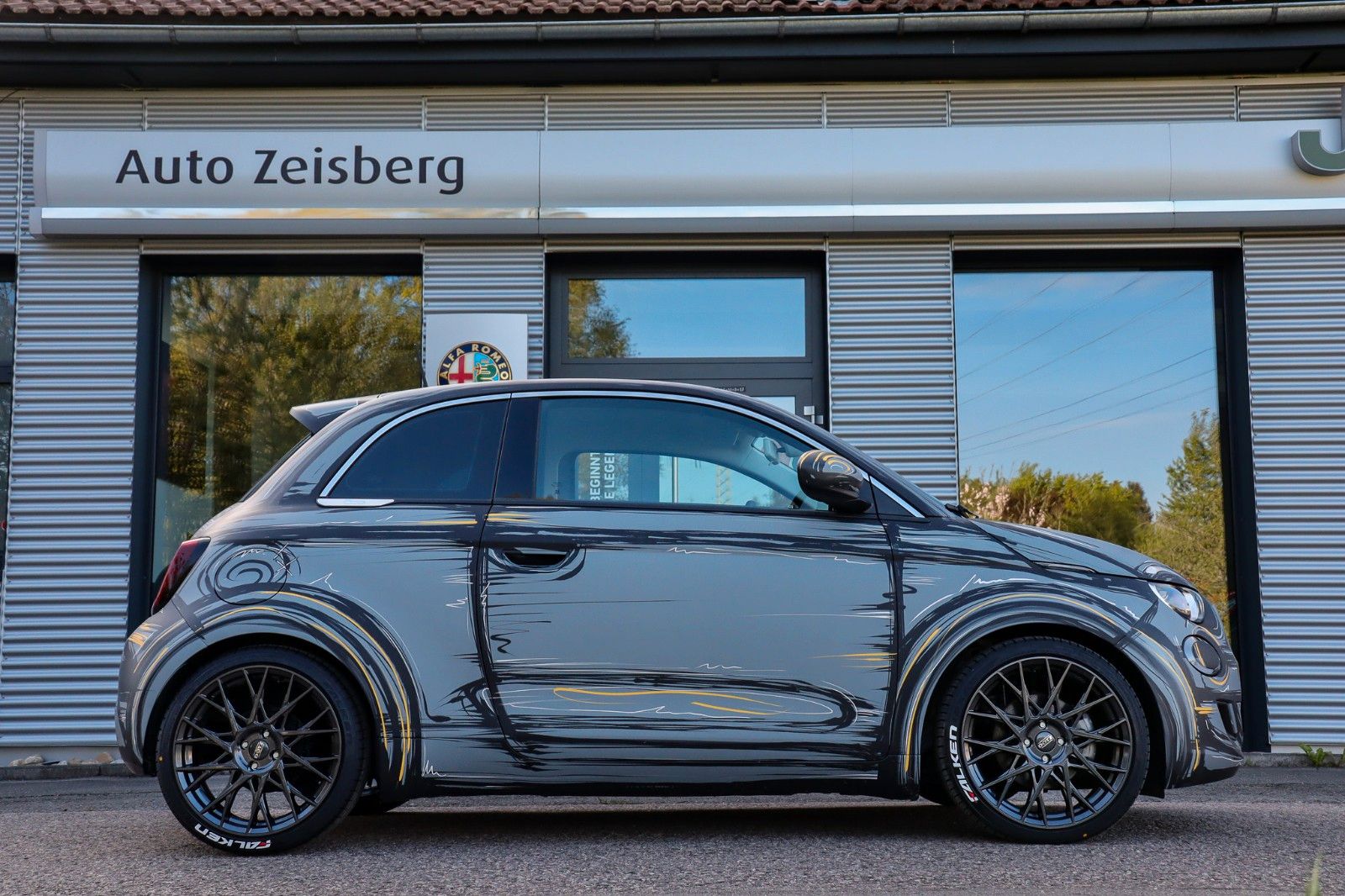 Fahrzeugabbildung Fiat 500e ComiX Edition by Zeisberg