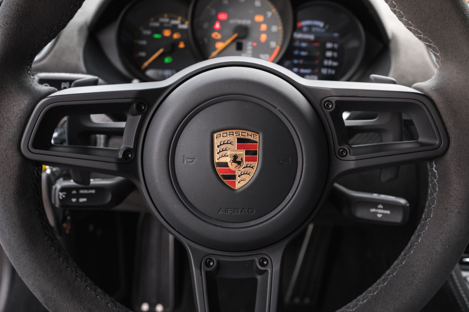 Fahrzeugabbildung Porsche 718 GT4 RS-PTS-Weissach-Lift-LED-Approved-90 L.