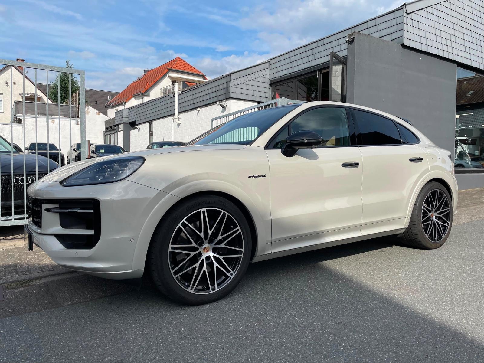 Porsche Cayenne E-Hybrid Coupé Black Edition |Carbon|TV|