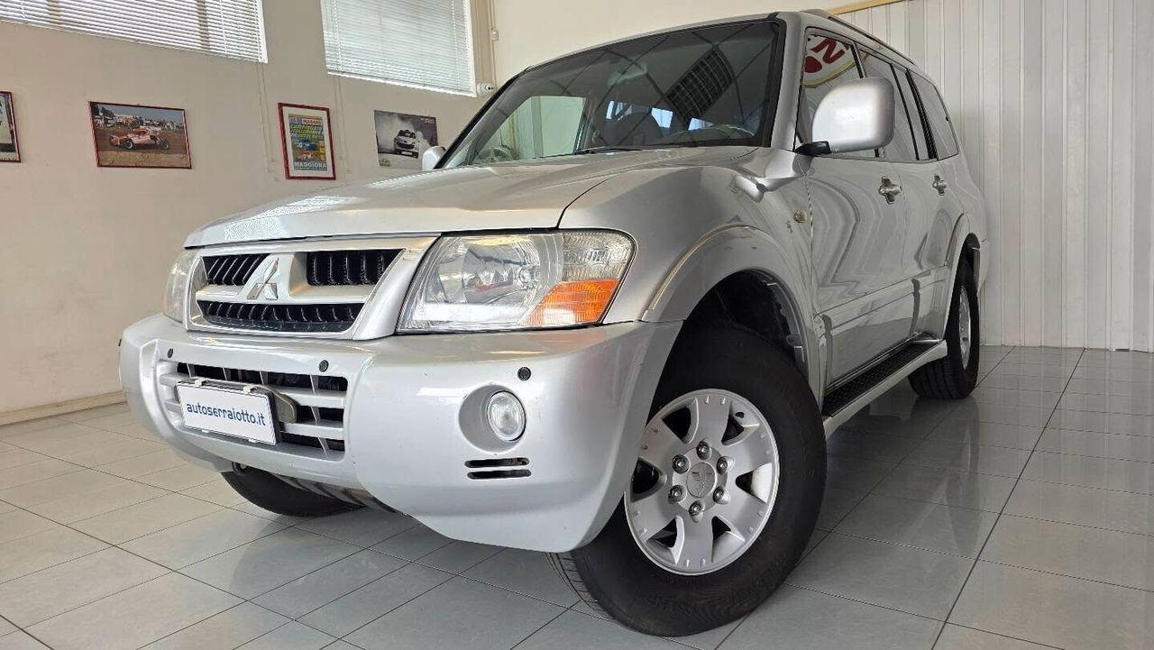 Mitsubishi Pajero, 2004