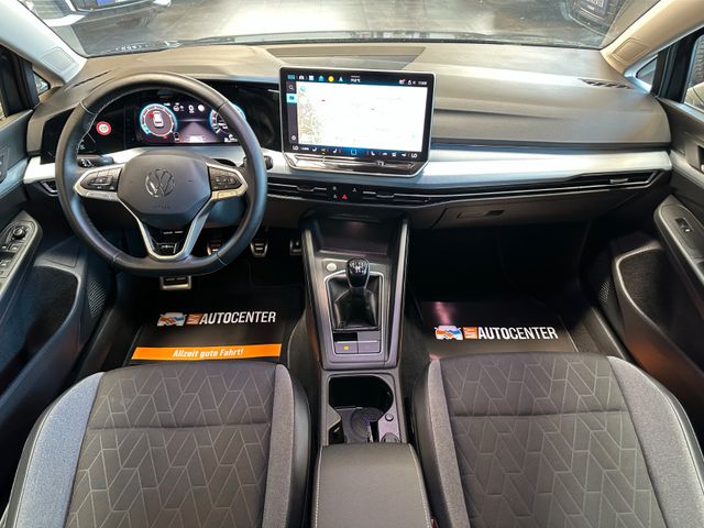 MYAUTOCENTER – Gebraucht- und Jahreswagen mit Werkstattservice in Pfaffenhofen Volkswagen Golf VIII *Keyless*Totwinkel*ACC*PDC*LED*VOLL