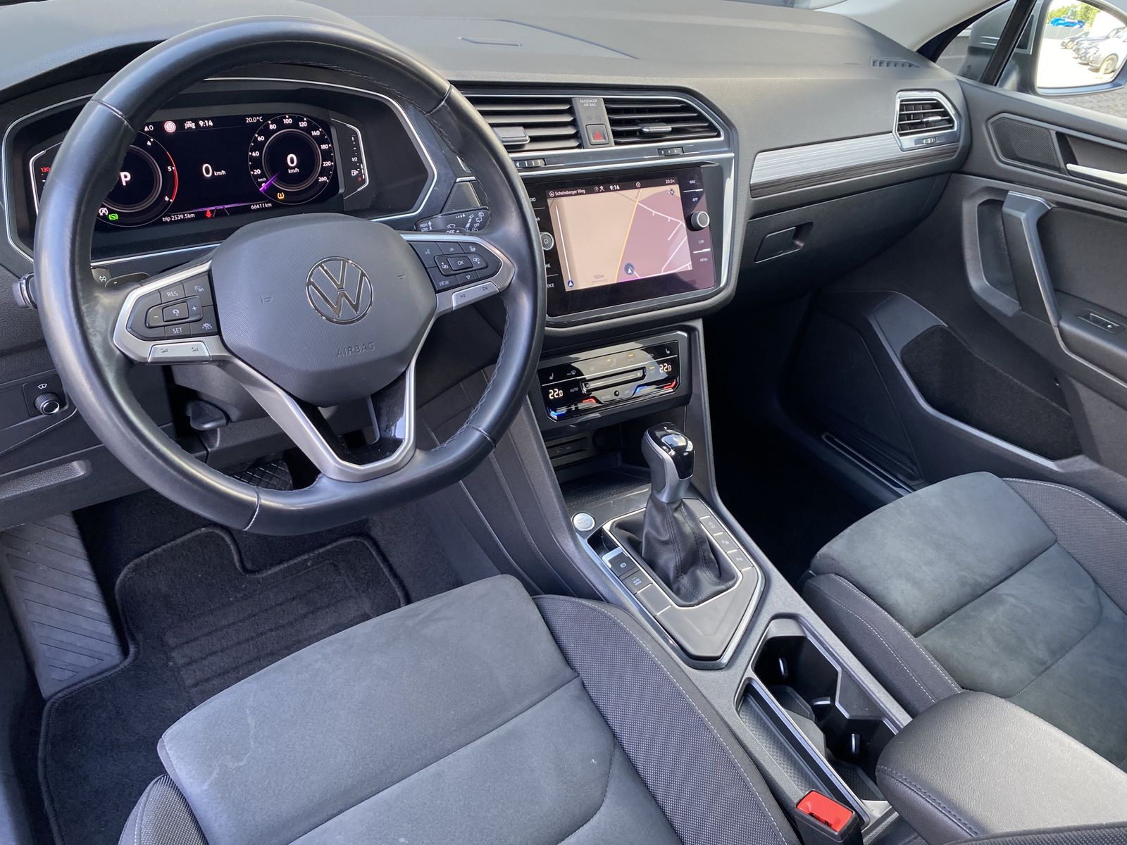 Fahrzeugabbildung Volkswagen Tiguan Allspace 2.0 TDI DSG Life NAV+LED+KAMERA