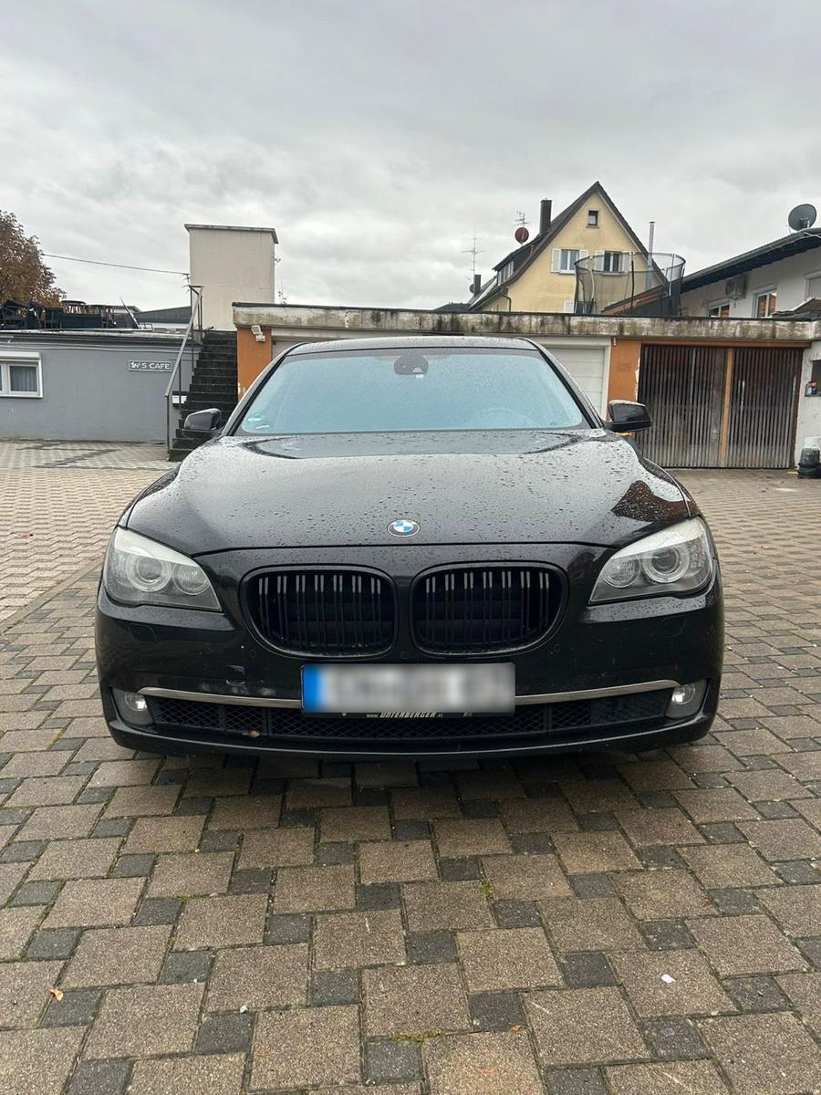 BMW 740