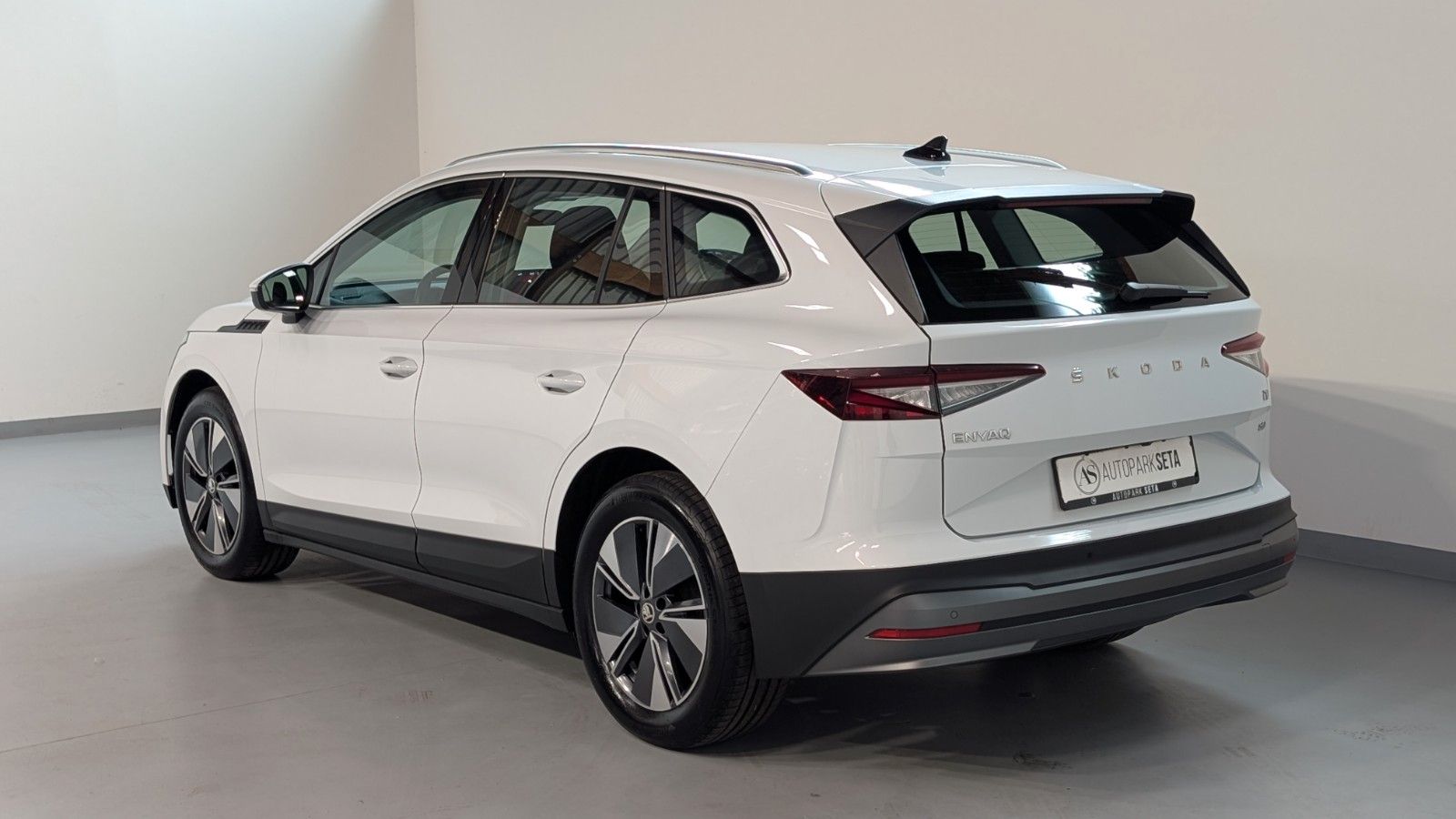 Skoda Enyaq 80 Lodge ACC*LANE*SIDE*KAM*W-PUMPE*19" imagem 3